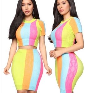 Bright Neon 2 Piece cropped tropical Set Small stretchy fits medium